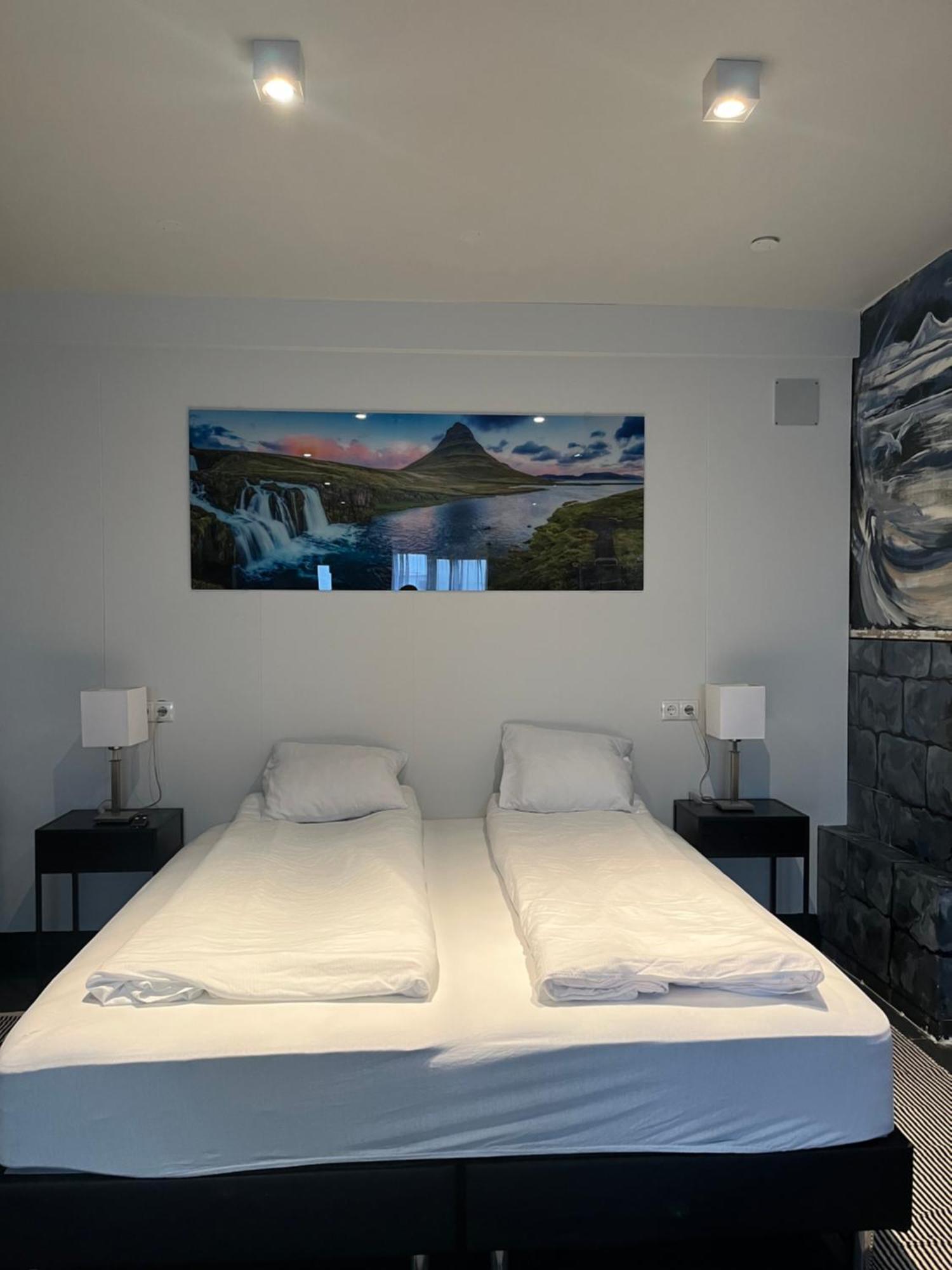 Hotel Duus By Keflavik Airport ภายนอก รูปภาพ