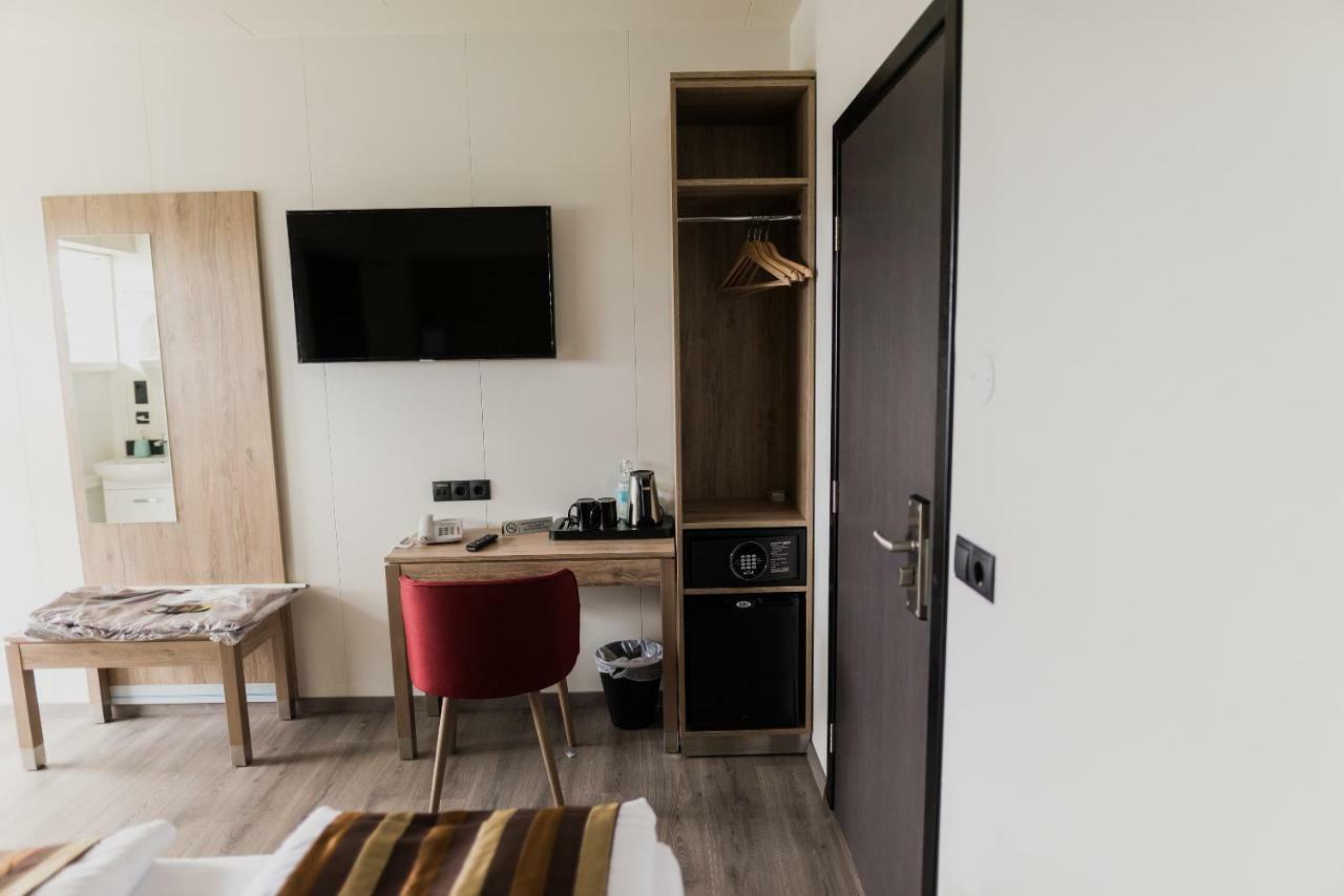 Hotel Duus By Keflavik Airport ภายนอก รูปภาพ