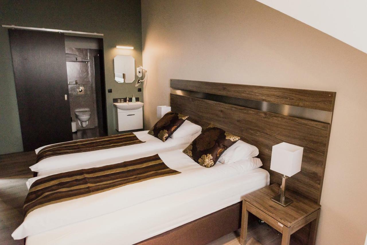 Hotel Duus By Keflavik Airport ภายนอก รูปภาพ