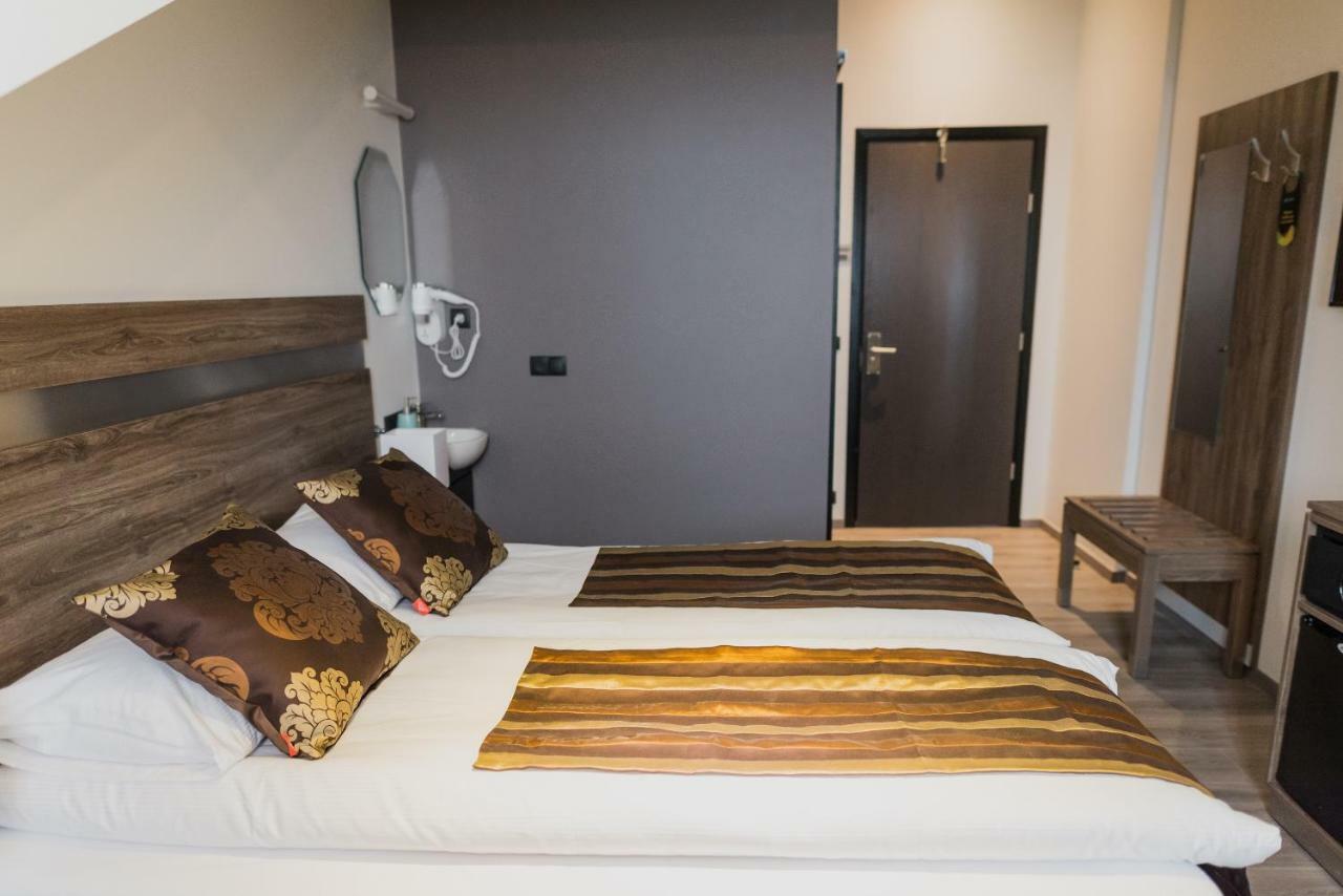 Hotel Duus By Keflavik Airport ภายนอก รูปภาพ