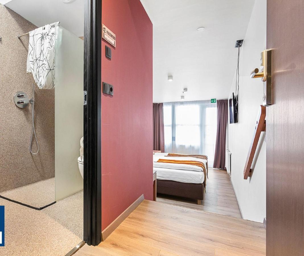 Hotel Duus By Keflavik Airport ภายนอก รูปภาพ